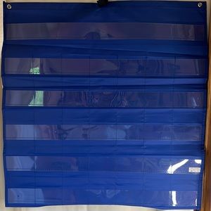 EUC Carson Dellosa 26" × 26" pocket chart